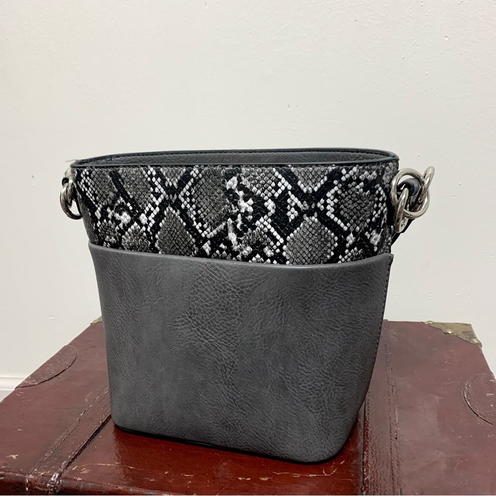 New K.carroll Snake Print Tote
